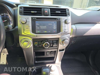 2017 Toyota 4Runner SR5 Premium – miniatura 10
