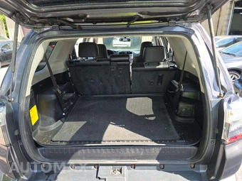 2017 Toyota 4Runner SR5 Premium – miniatura 14