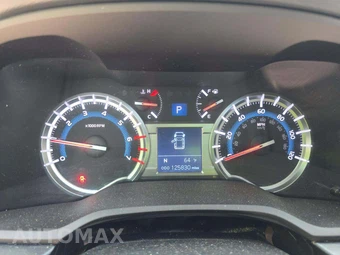 2017 Toyota 4Runner SR5 Premium – miniatura 9
