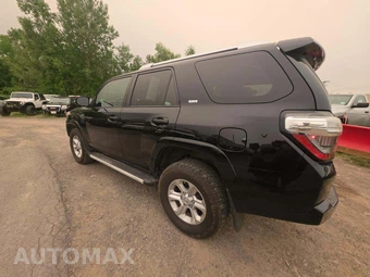 2017 Toyota 4Runner SR5 Premium – miniatura 2