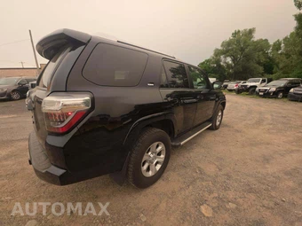 2017 Toyota 4Runner SR5 Premium – miniatura 3