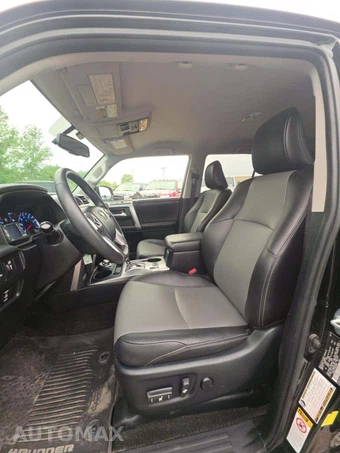 2017 Toyota 4Runner SR5 Premium – miniatura 6