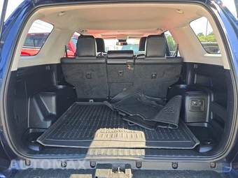 2017 Toyota 4Runner SR5 Premium - miniatura 16