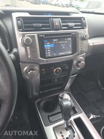 2017 Toyota 4Runner SR5 Premium - miniatura 6