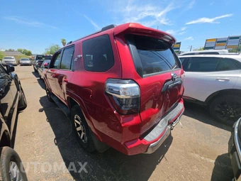 2017 Toyota 4Runner TRD Off-Road Premium - miniatura 2
