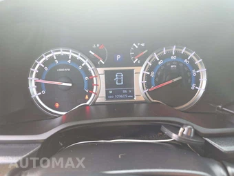 2017 Toyota 4Runner TRD Pro - miniatura 9