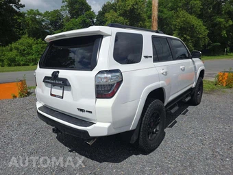 2017 Toyota 4Runner TRD Pro - miniatura 3
