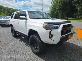 2017 Toyota 4Runner TRD Pro - miniatura 4