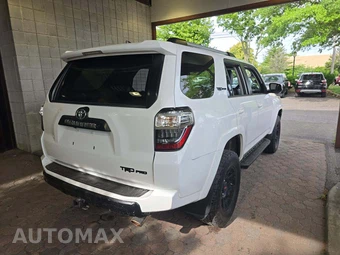 2017 Toyota 4Runner TRD Pro - miniatura 3
