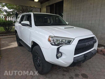 2017 Toyota 4Runner TRD Pro - miniatura 4