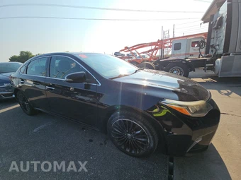 2017 Toyota Avalon Touring – miniatura 3
