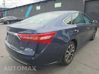 2017 Toyota Avalon XLE - miniatura 3