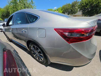 2017 Toyota Avalon XLE - miniatura 2