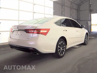 2017 Toyota Avalon XLE – miniatura 4
