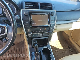 2017 Toyota Camry Hybrid XLE - miniatura 11