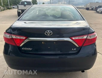 2017 Toyota Camry LE - miniatura 6