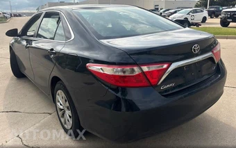 2017 Toyota Camry LE - miniatura 7