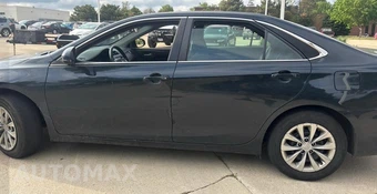 2017 Toyota Camry LE - miniatura 8