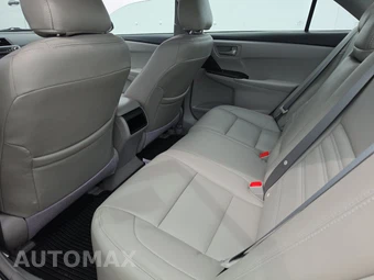 2017 Toyota Camry LE - miniatura 13