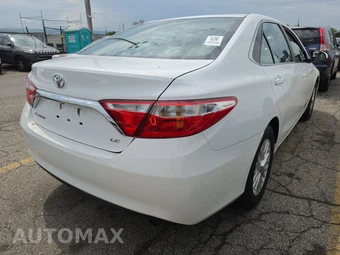 2017 Toyota Camry LE - miniatura 4