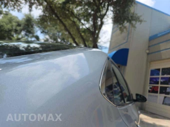 2017 Toyota Camry LE – miniatura 23
