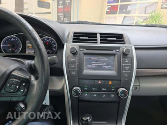 2017 Toyota Camry LE – miniatura 7