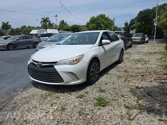 2017 Toyota Camry LE