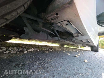 2017 Toyota Camry LE – miniatura 17