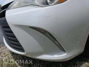 2017 Toyota Camry LE – miniatura 26