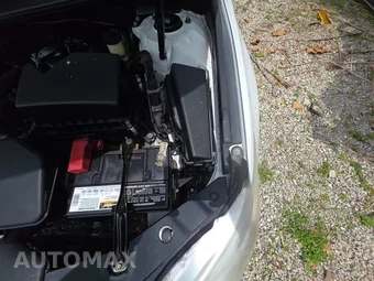 2017 Toyota Camry LE – miniatura 30