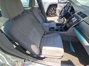 2017 Toyota Camry LE - miniatura 18