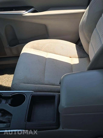 2017 Toyota Camry LE - miniatura 22