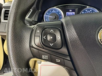 2017 Toyota Camry LE - miniatura 15