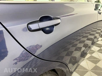 2017 Toyota Camry LE - miniatura 25