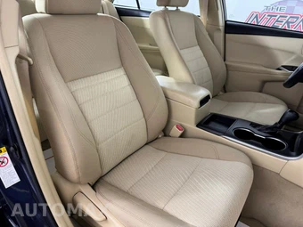 2017 Toyota Camry LE - miniatura 30