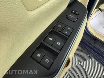 2017 Toyota Camry LE - miniatura 34
