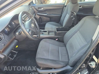 2017 Toyota Camry LE – miniatura 7