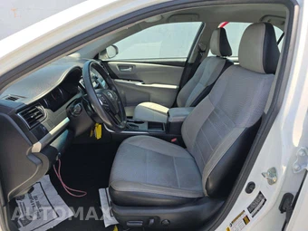 2017 Toyota Camry SE - miniatura 6