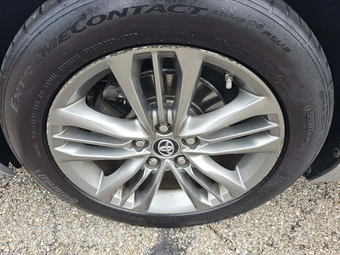 2017 Toyota Camry SE - miniatura 19