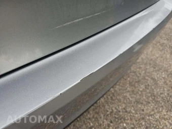 2017 Toyota Camry SE - miniatura 20