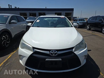 2017 Toyota Camry SE – miniatura 2