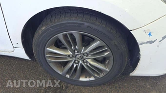 2017 Toyota Camry SE – miniatura 45