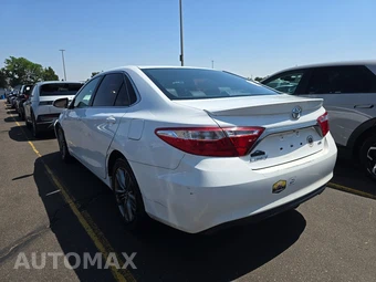 2017 Toyota Camry SE – miniatura 6
