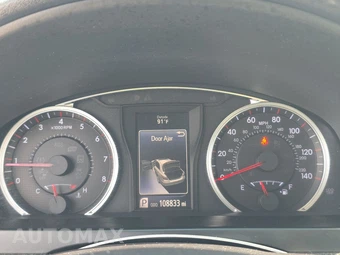 2017 Toyota Camry SE - miniatura 12