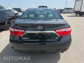 2017 Toyota Camry SE - miniatura 5