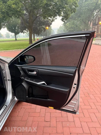 2017 Toyota Camry SE - miniatura 29