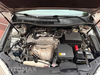 2017 Toyota Camry SE - miniatura 42