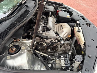 2017 Toyota Camry SE - miniatura 44