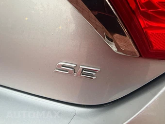 2017 Toyota Camry SE - miniatura 45