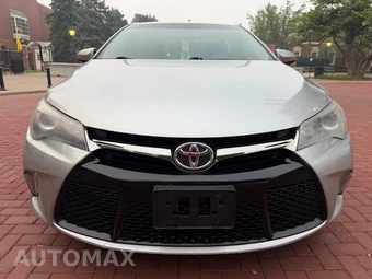 2017 Toyota Camry SE - miniatura 5